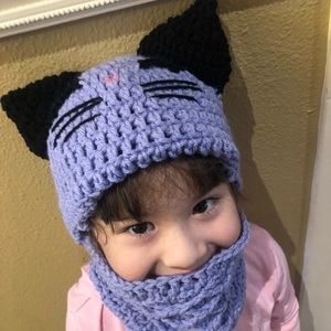Adorable handmade crochet kitty beanie and matching gaiter. Lilac with black.